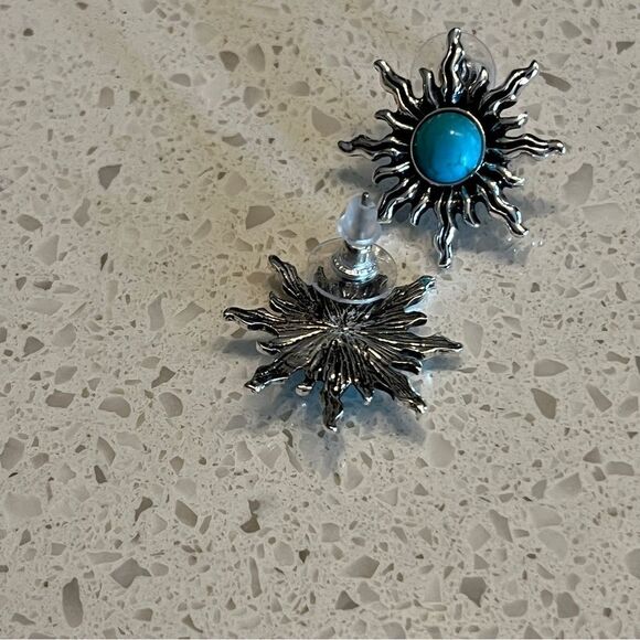 Sun shape Vintage style fake Turquoise Stud Earrings - Picture 4 of 8